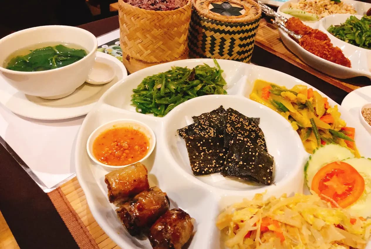 寮國餐點